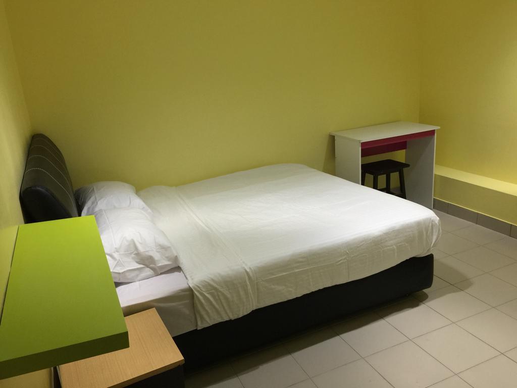 Miri Budget Inn Pokój zdjęcie