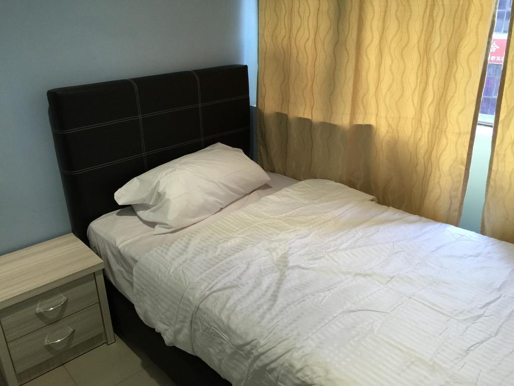 Miri Budget Inn Pokój zdjęcie